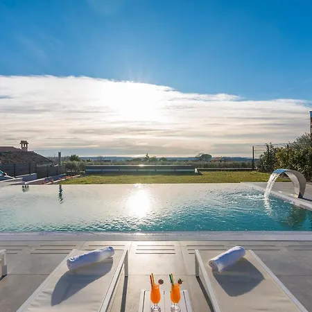 Villa Sara With Sea View Kastelir